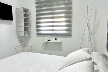 Alcalá Retreat: Ocean View & Modern Comfort