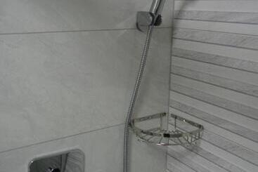 تختخواب و صبحانه Zeni̇a Otel