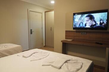 تختخواب و صبحانه Zeni̇a Otel