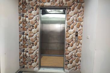 Capital O 93589 Hotel Wongso Syariah
