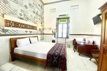 فندق Capital O 93608 Yy S House Syariah