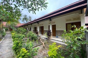 هتل Oyo 93657 Puri Batu Bolong