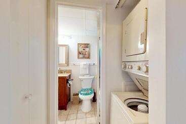 هتل Pintail Point Unit 305