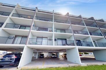 هتل Pintail Point Unit 305