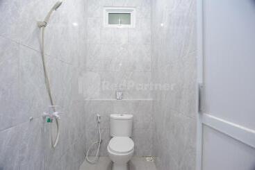 هتل Rawa Buntu House Redpartner