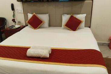 هتل Sri Sai Residency