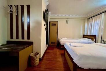 هتل Taleju Grand