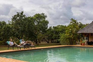 هتل Tamanini Timbavati Lodge
