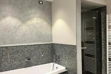 پانسیون Primafila Premium Guest House