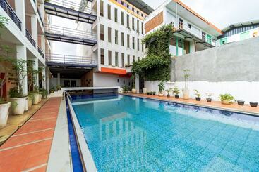 Starlite Hotels