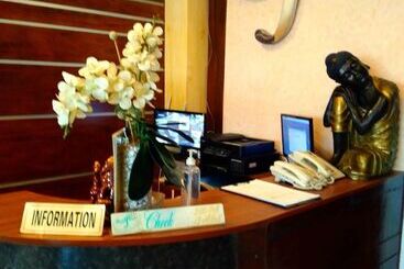 Buenas J Hotel And Spa