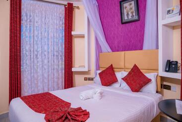 هتل Calfie Resort Kisumu