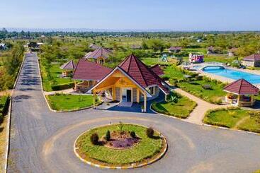 هتل Calfie Resort Kisumu