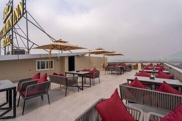 هتل De Crown Inn