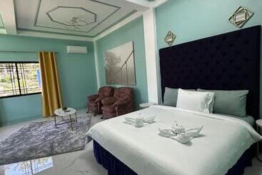 فندق Lawson’s Beach Resort