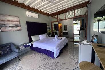 فندق Lawson’s Beach Resort