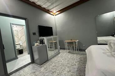 فندق Lawson’s Beach Resort