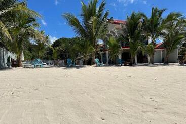 فندق Lawson’s Beach Resort