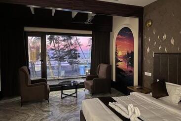 酒店 Nautical 9 Beach Retreat