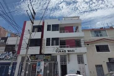 هتل Hostal Yuraq Wasi