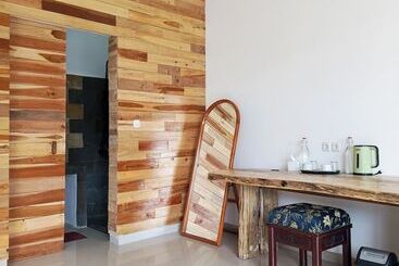 هتل Zavana Rooms