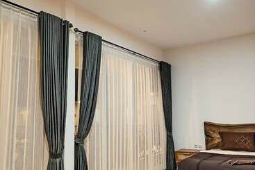 هتل Zavana Rooms