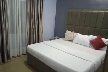 Morada Hotels Ltd