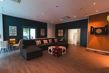 One Uptown Residence Bgc