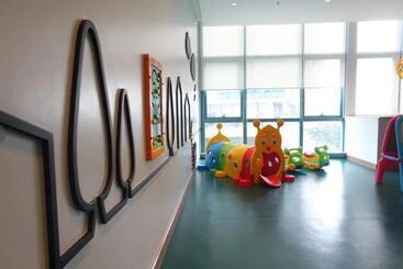 One Uptown Residence Bgc