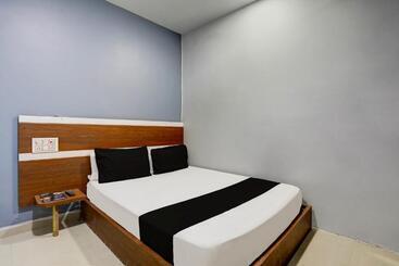 Oyo Hotel Orange