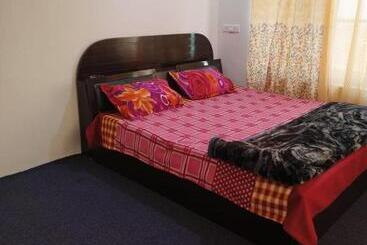 پانسیون Magray Guest House