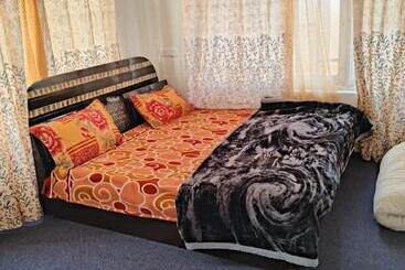 پانسیون Magray Guest House
