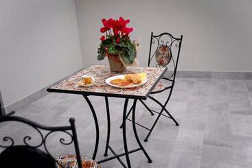 تختخواب و صبحانه Letagghjate   Exclusive Rooms And Suites
