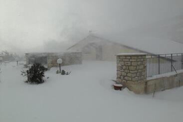 هتل Agriturismo Serra Moneta