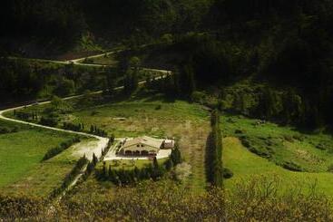 هتل Agriturismo Serra Moneta