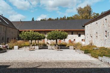 هتل Chateau Jemeppe