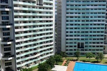 هتل The Residences At Commonwealth Quezon City By Snazzy Staycation