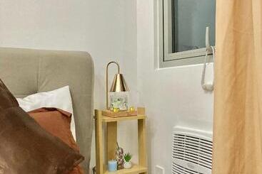 هتل The Residences At Commonwealth Quezon City By Snazzy Staycation