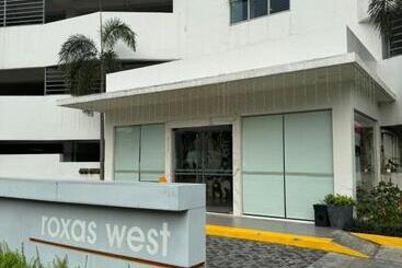 هتل The Residences At Commonwealth Quezon City By Snazzy Staycation