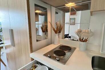 هتل The Residences At Commonwealth Quezon City By Snazzy Staycation