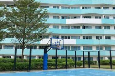 هتل The Residences At Commonwealth Quezon City By Snazzy Staycation