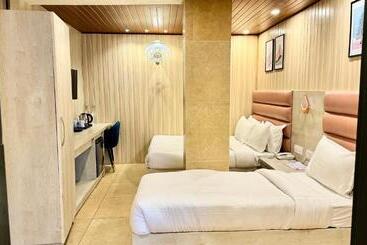 هتل Wabi Sabi Stays   Pride Inn