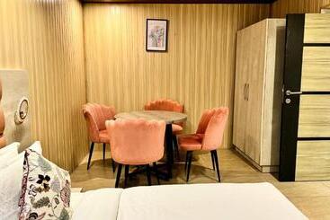 هتل Wabi Sabi Stays   Pride Inn