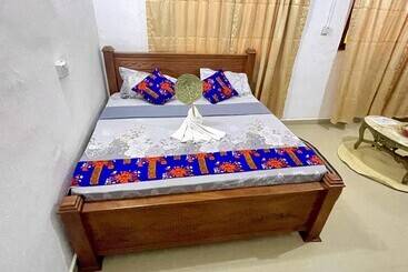Mystic Manor Stonetown B&b