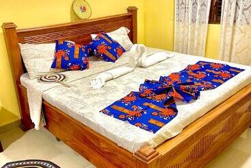 Mystic Manor Stonetown B&b