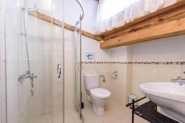 پانسیون Chalet Garibaldi   Total Chalets   Fully Catered