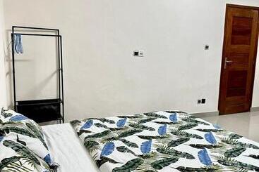 پانسیون Your Private Room In Cotonou Guesthouse