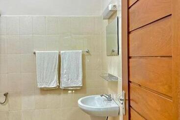 پانسیون Your Private Room In Cotonou Guesthouse