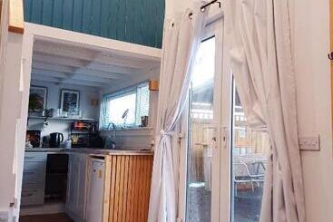 پانسیون The Wee Tiny Home