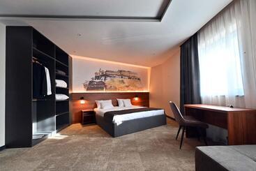 پانسیون Tvrdjava Rooms   Novi Sad
